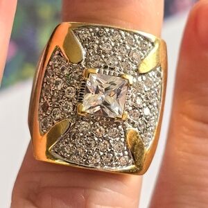 Bold cross ring gold tone sparkly clear gems size 7 seven